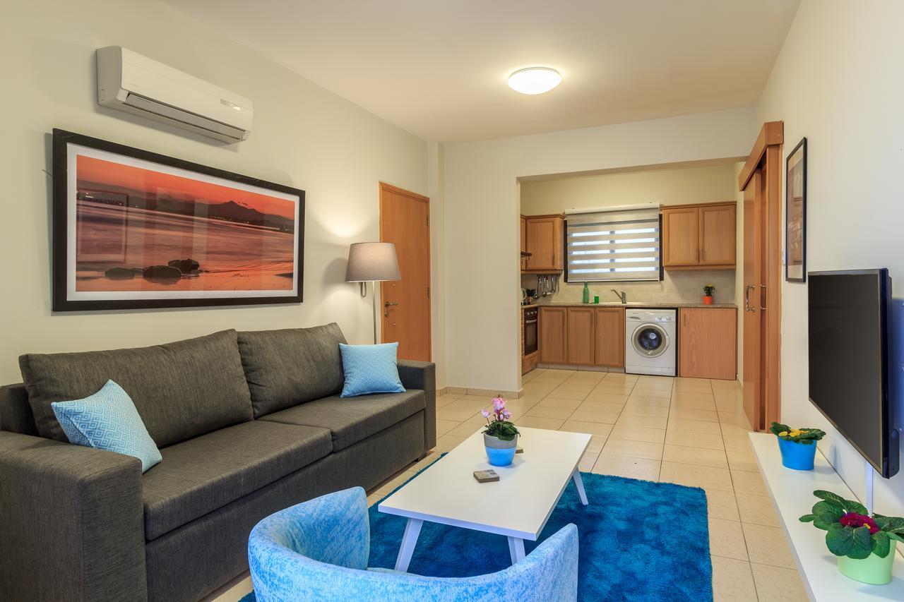 Soho City Apartments ลาร์นาคา ภายนอก รูปภาพ